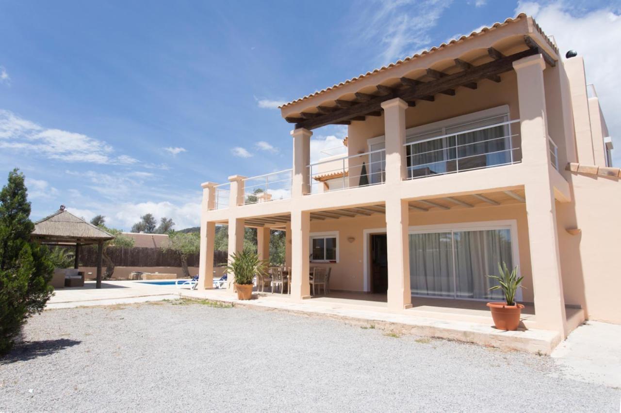 Villa Tom Is Near To Playa Den Bossa Sant Jordi de ses Salines Zewnętrze zdjęcie