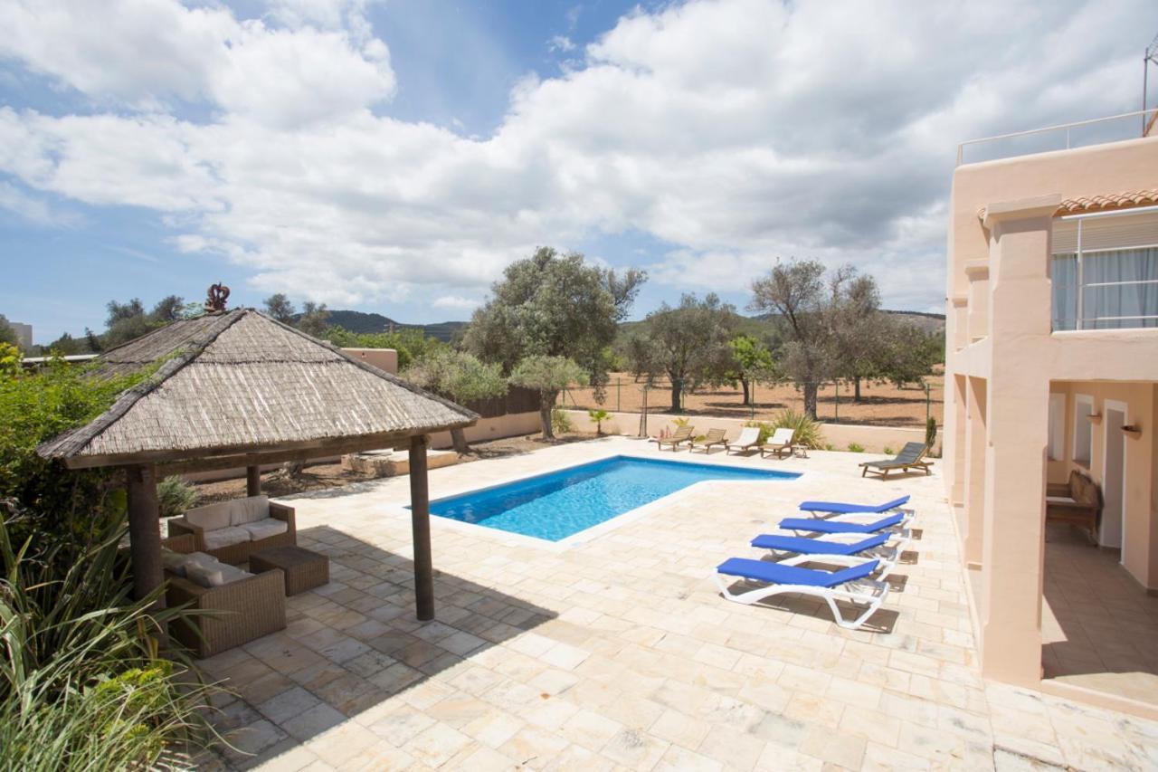 Villa Tom Is Near To Playa Den Bossa Sant Jordi de ses Salines Zewnętrze zdjęcie